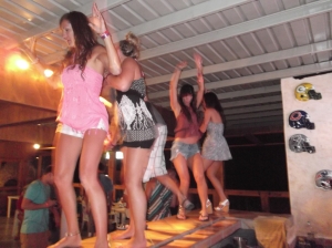 girls-dancing-on-bar